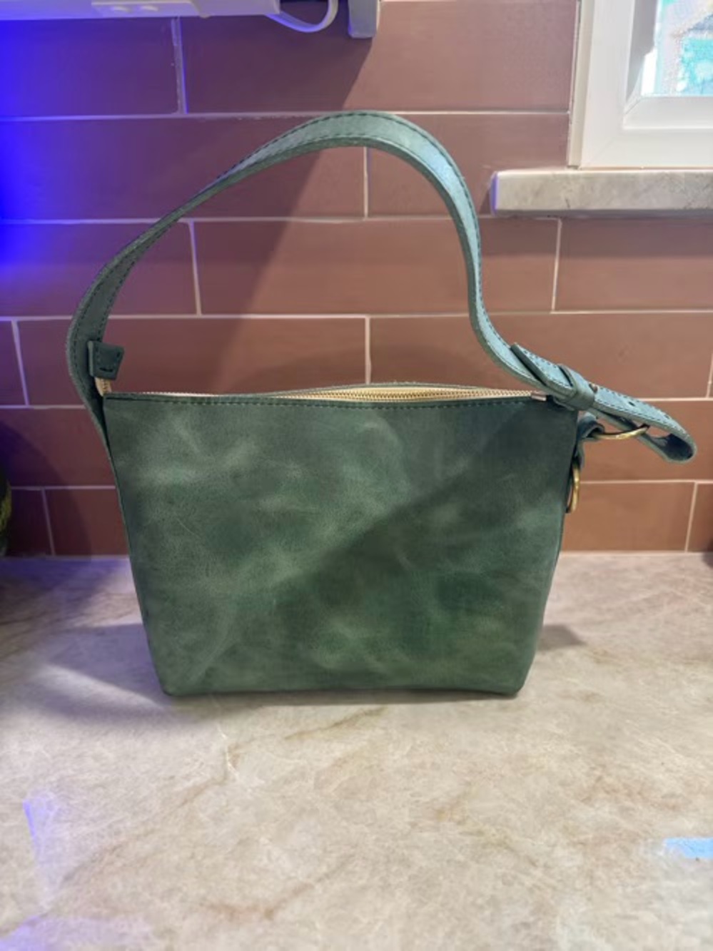 Portland Leather Co Slouchy Shoulder Bag - Picture 3 of 5
